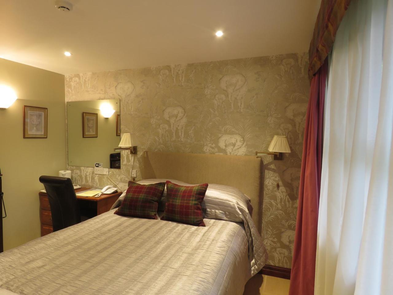 The Bay Horse Hotel And Restaurant Ulverston Ngoại thất bức ảnh